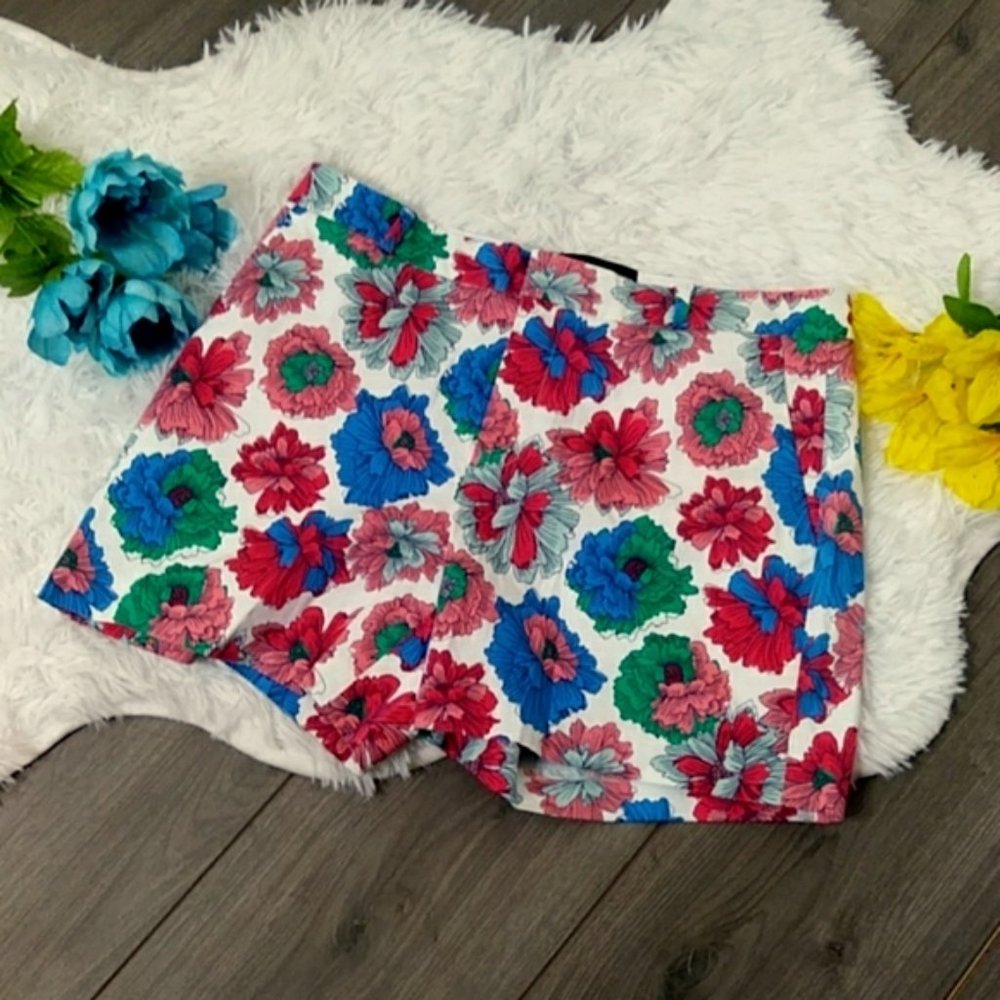 Banana Republic Flower Print Shorts Like New!